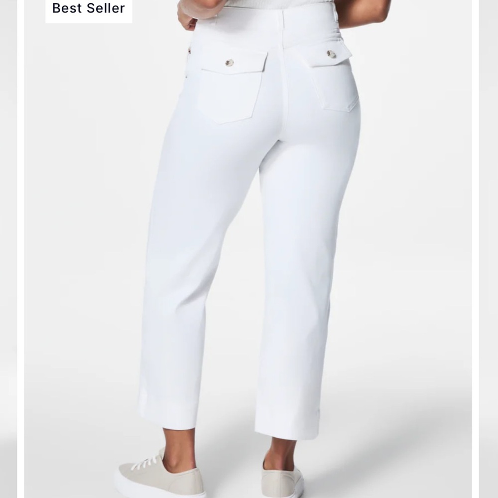 SPANX Stretch Twill Cropped Pants in White. Size Large